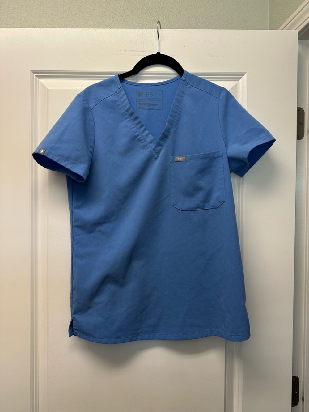 Figs Women’s Catarina Ceil Blue Scrub Top XS